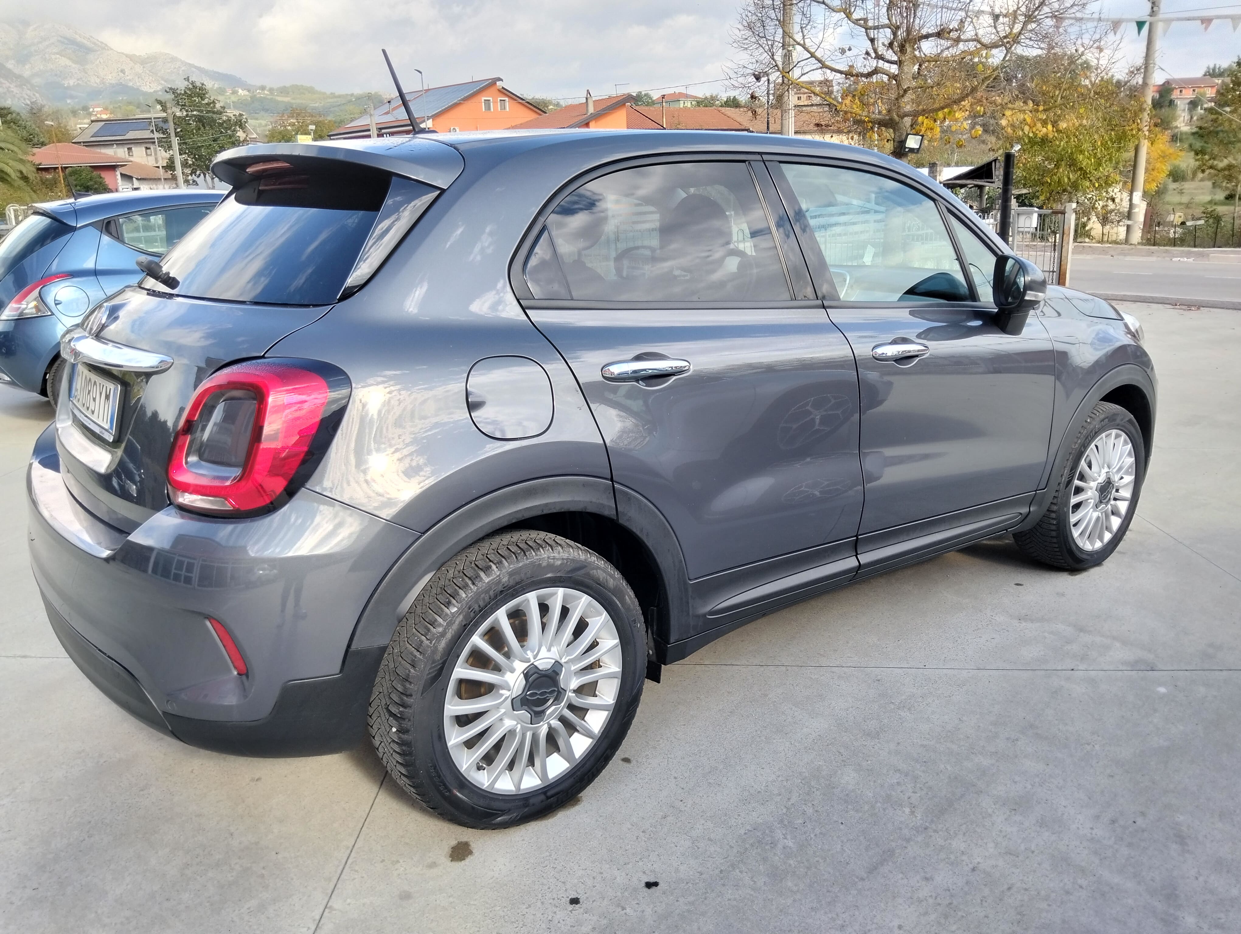 1000124215-min 1000124215-min